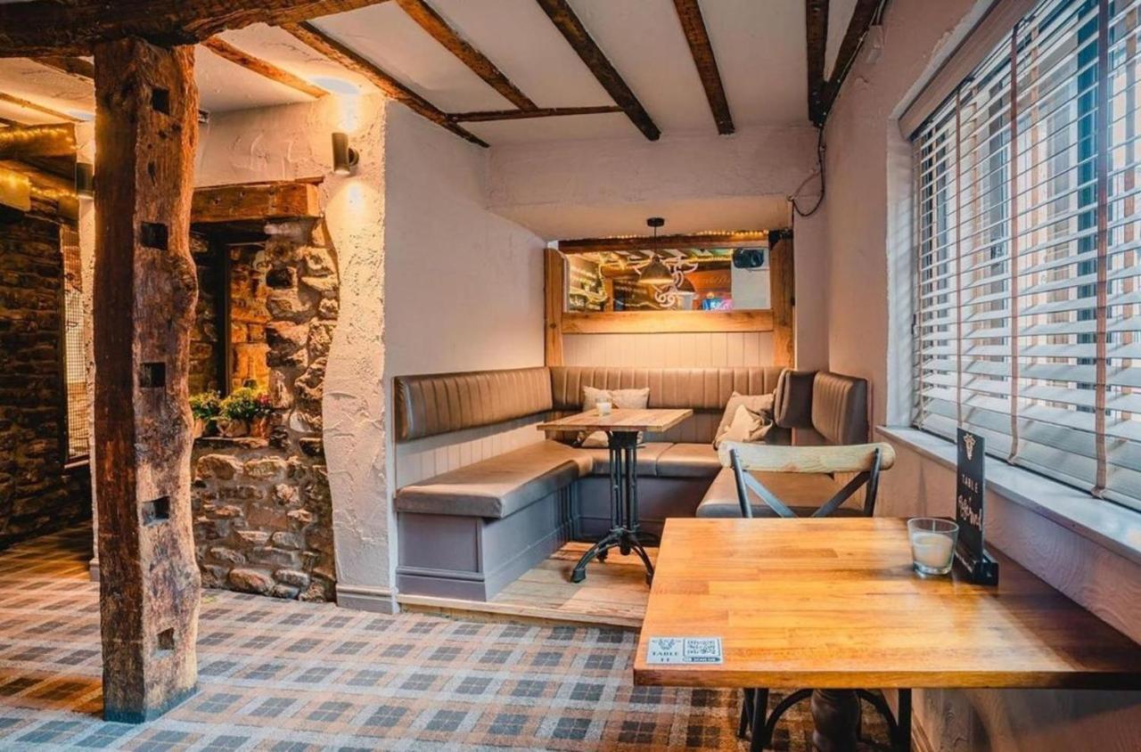 Charming 1-Bed Loft In Caerleon Leilighet Newport  Eksteriør bilde